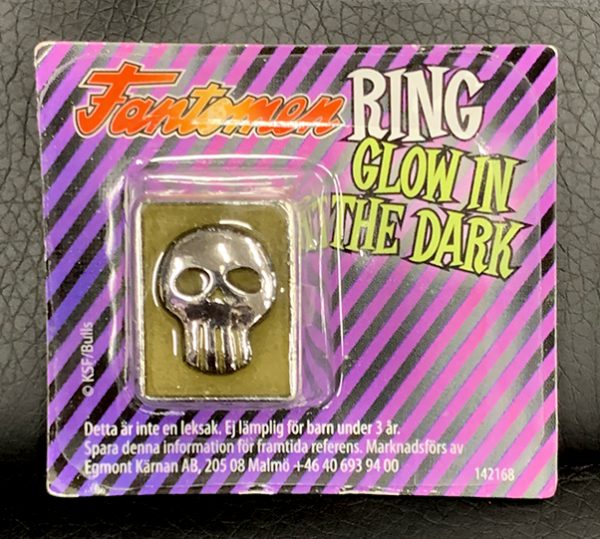 Glow-in-the-Dark Phantom Skull Ring